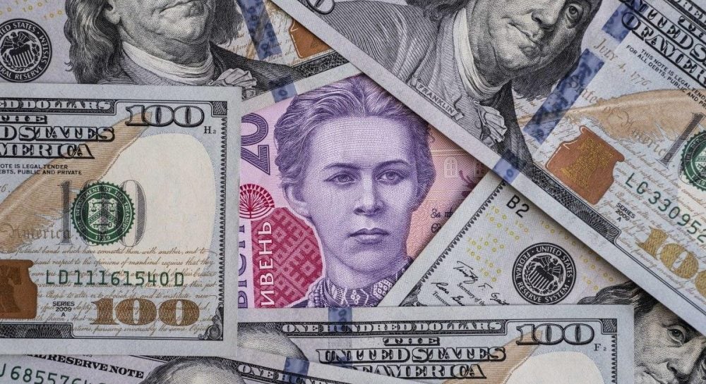 ПриватБанк обновил данные по валютным курсам: сколько стоит доллар на сегодняшний день