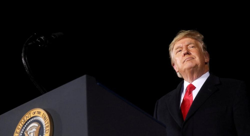 Трамп утвердил новые пошлины на импорт товаров из Канады, Мексики и Китая, сообщает WP.