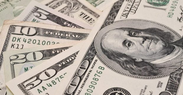 Глобальный долг в 2024 году установил исторический рекорд, по данным Bloomberg