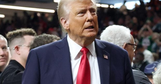 Трамп объявил о новых тарифах: кто вновь оказался под ударом
