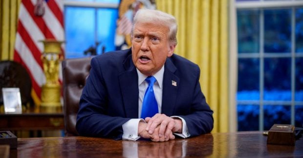 Трамп «напугал» рынки новыми тарифами, в то время как золото устанавливает новые рекорды — Reuters