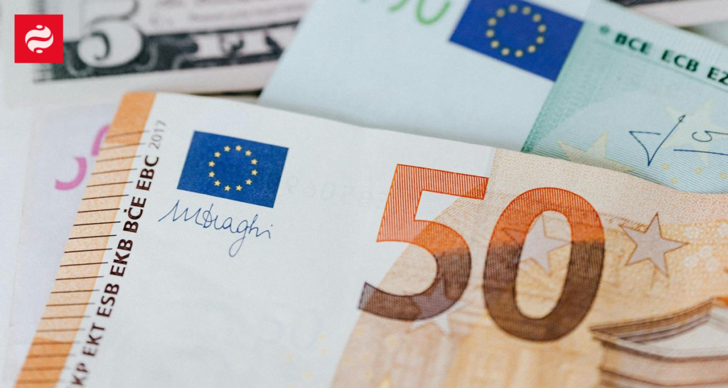 Курс евро в Украине достиг 47 грн впервые за всю историю.