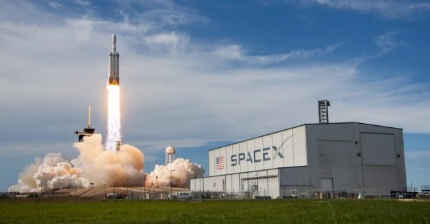 Консервная банка «Союз»: мнения эксперта о возможной замене корабля Маска NASA