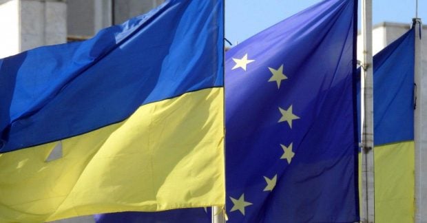 Еврокомиссия планирует предоставить Украине €88 миллиардов начиная с 2028 года, согласно данным Politico.