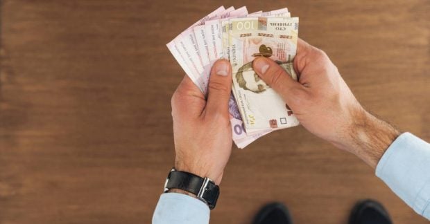 В правительстве обсуждается отмена прожиточного минимума: последствия для граждан Украины