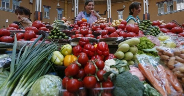 Ягоды в Украине стремительно растут в цене, а овощи становятся доступнее: что и по каким ценам можно купить сейчас