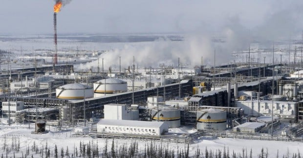 Удары украинских дронов способны нанести финансовый ущерб российским нефтяным компаниям, согласно Reuters