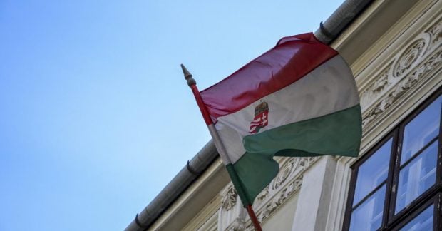 Военный психоз Европы: сосредоточие на украинском экспорте под давлением соседа Украины.