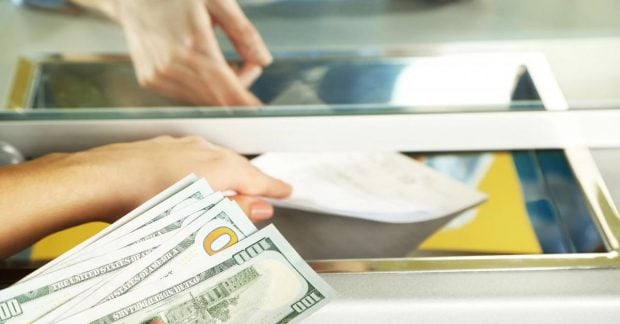 Доллар постепенно увеличивается в цене, евро снижается: валютные курсы в обменниках и банках.