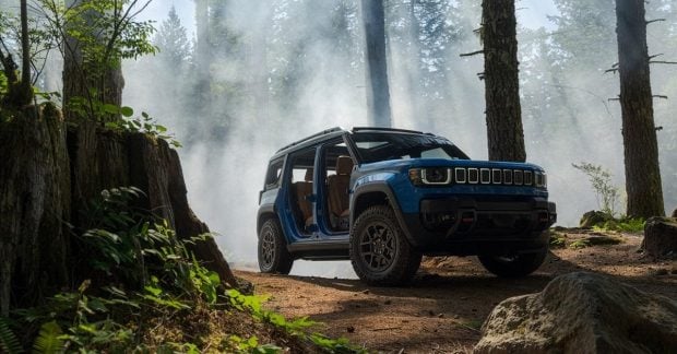 Jeep представила электромобиль для бездорожья с отсоединяемыми дверями и мощной батареей (фото)